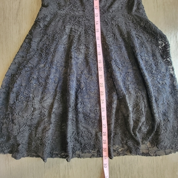 Free‎ People Black Lace Mini Dress with Flocked Navy Blue Velvet Size Small - Picture 13 of 15